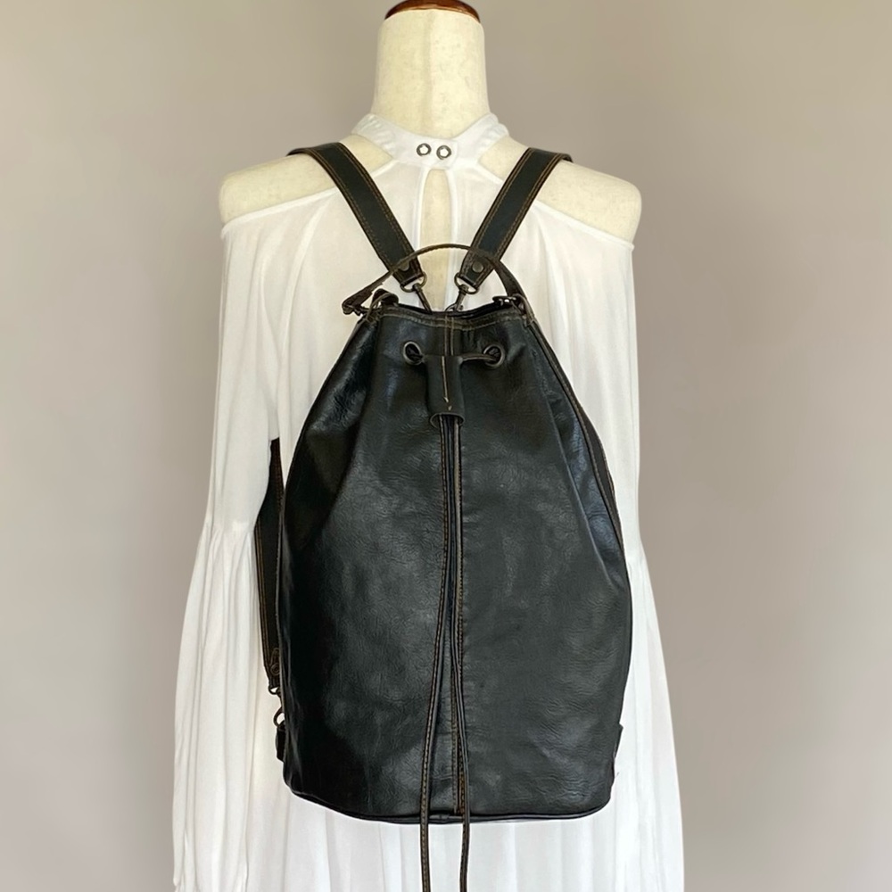 Vintage Ponte Bucket Leather Backpack Bag